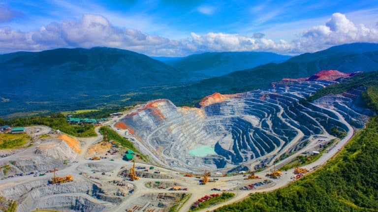 “This Gold Giant Is Bleeding”: The World’s Richest Mine Faces Chaos That Could Shatter Global Markets (and Your Future Prices)