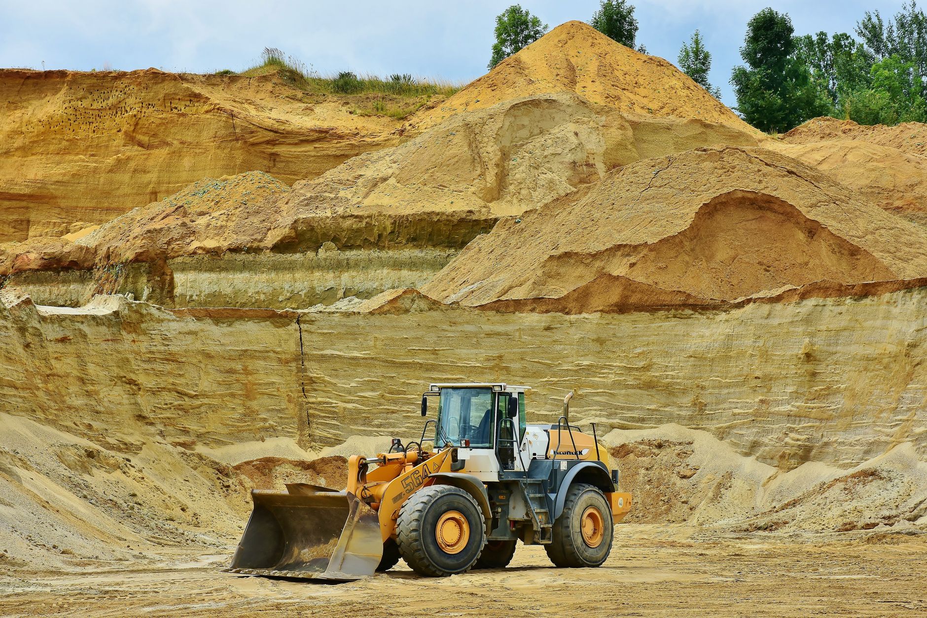 China’s envoy in Nigeria ties Xi’s mining principles to local processing and illegal mining